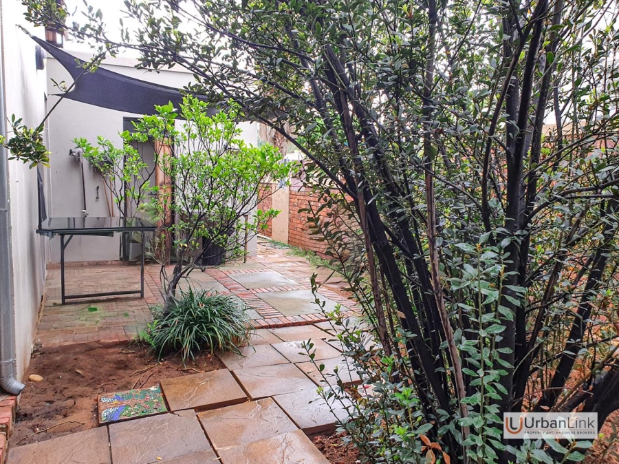 3 Bedroom Property for Sale in Safari Gardens North West